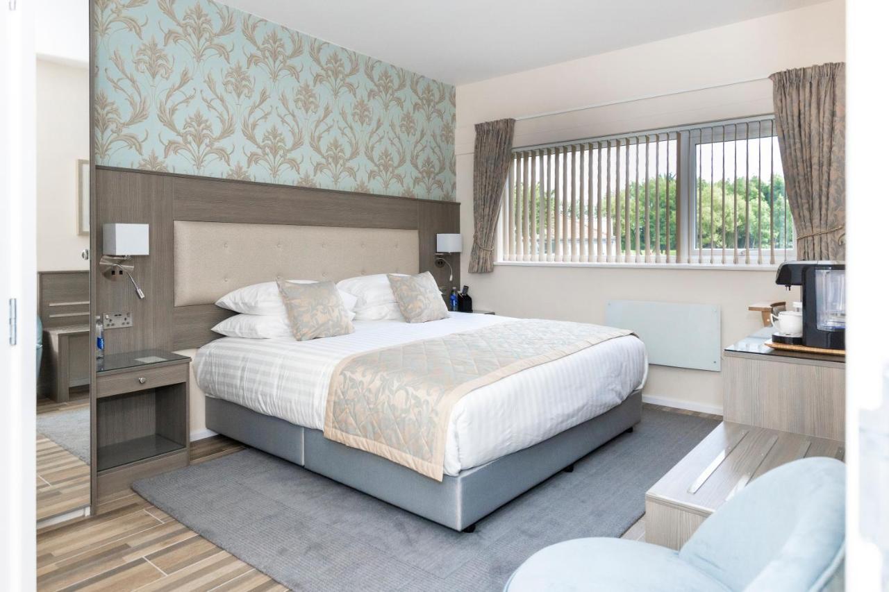 Kingfisher Hotel, Golf And Country Club Milton Keynes Zewnętrze zdjęcie