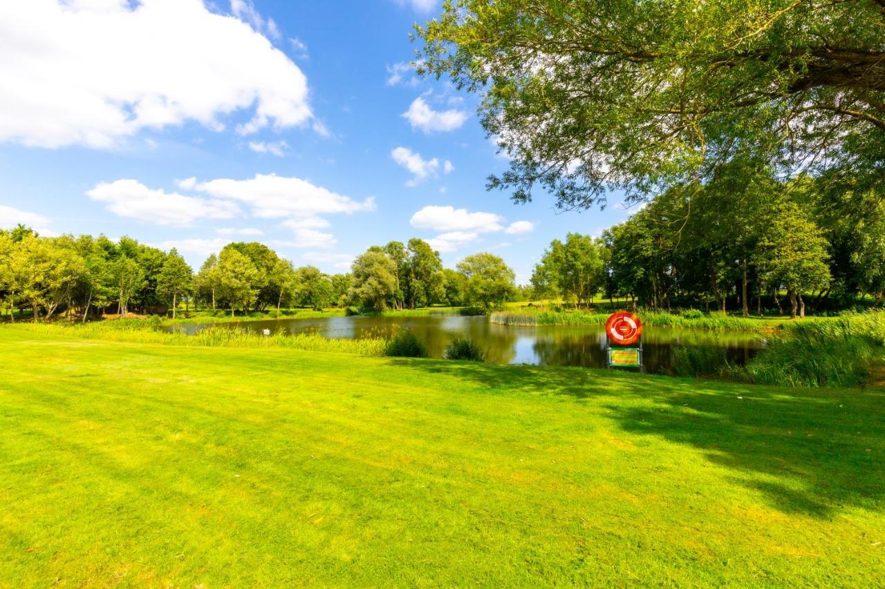 Kingfisher Hotel, Golf And Country Club Milton Keynes Zewnętrze zdjęcie